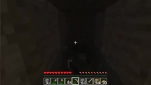 Mining for diamonds and found a whole revine! mimecraft lets play
