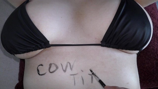 Hairy BBW girl in a lewd bikini get covered in a dirty body writings like in hentai&excl; - Milky Mari